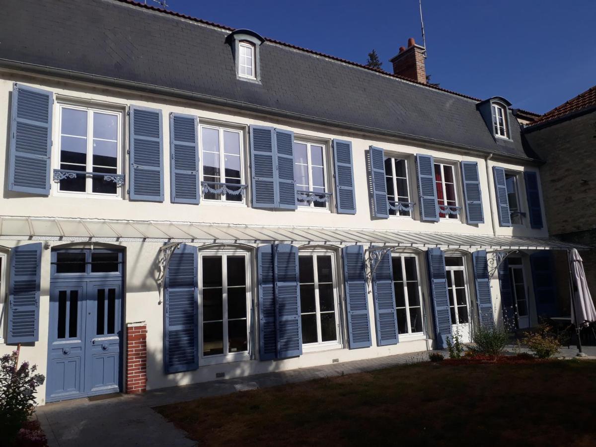 Les Pierres Bleues Hotel Bar-sur-Aube Bagian luar foto